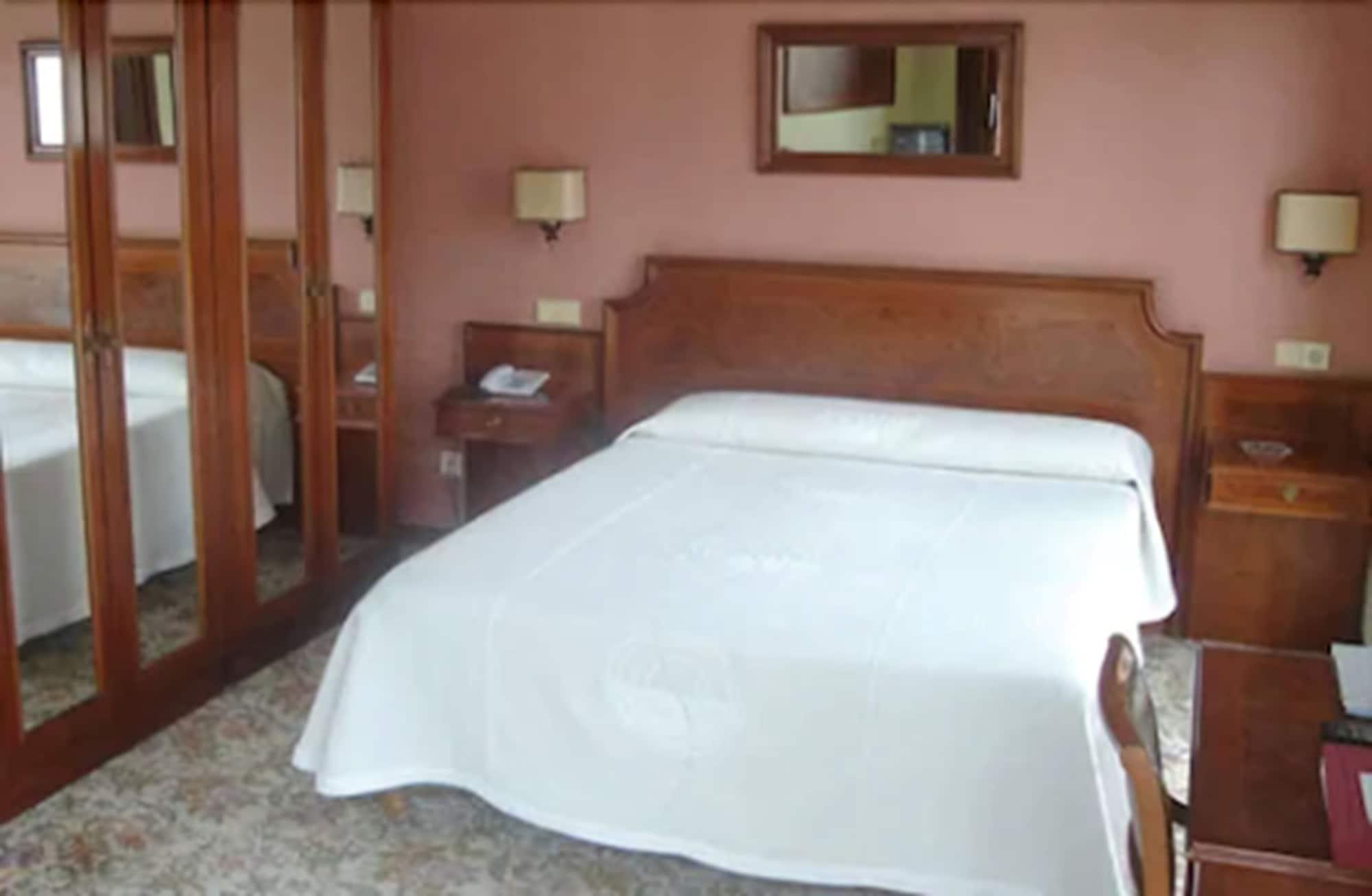 Hotel Begoña Gijón Buitenkant foto