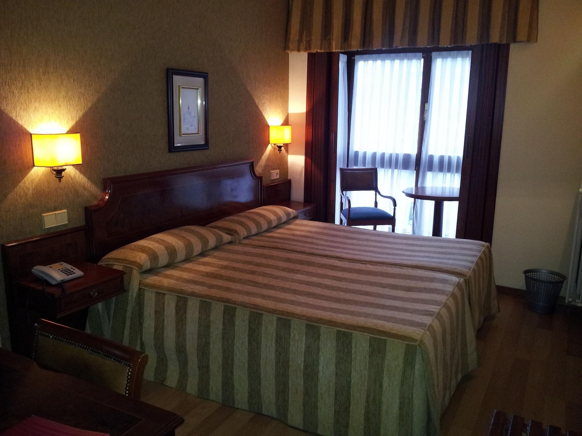 Hotel Begoña Gijón Buitenkant foto